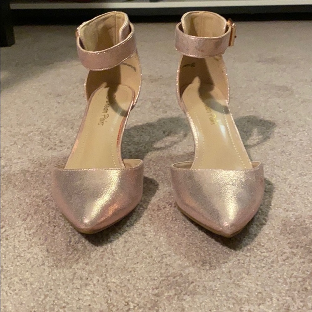 Bought for an event, but never wore them.